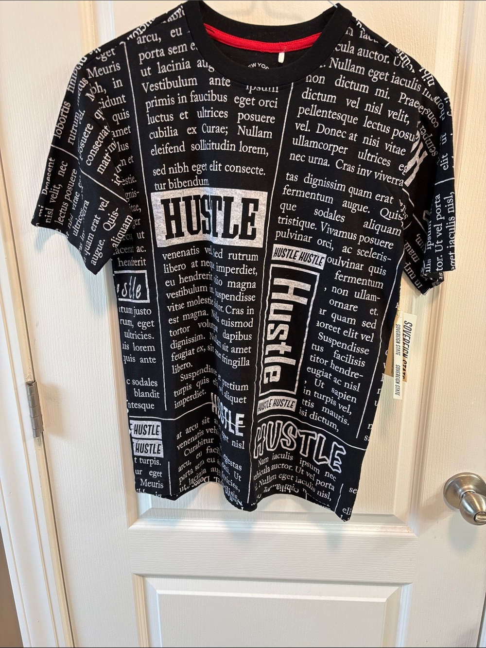 Hustle Graphic Panel Short Sleeve Tee - Black & White